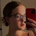 Ульяна из Парижа, мне 21, познакомлюсь для без обязательств