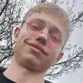 Я Артем, 18, из Запорожья, ищу знакомство для совместных путешествий