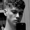 Я Artem, 19, знакомлюсь для без обязательств в Москве