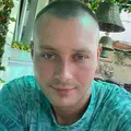 Алекс из Москвы, мне 27, познакомлюсь для на одну ночь
