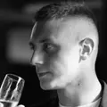 Я Дмитрий, 25, знакомлюсь для на одну ночь в Москве