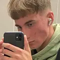 Я Вася, 18, из Мукачева, ищу знакомство для секса на одну ночь