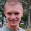 Я Артем, 18, знакомлюсь для постоянных отношений в Каменском