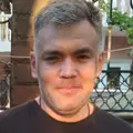 Артем из Азова и ищу девушку для регулярного секса