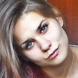 Я Виктория, 18, из Арсеньева, ищу знакомство для постоянных отношений