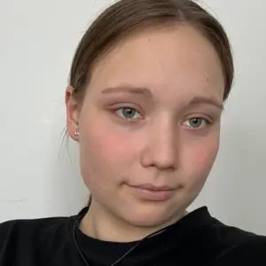 Я Аня, 22, знакомлюсь для на одну ночь в Хакенсаке