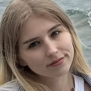 Yana из Еревана, ищу на сайте на одну ночь