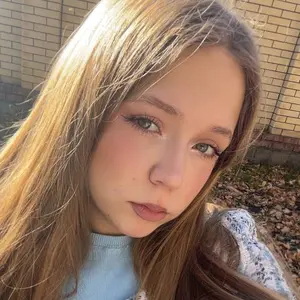 Аделия из Люберец, мне 18, познакомлюсь для вирта