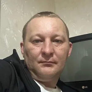 Андрей из Магнитогорска, мне 41, познакомлюсь для без обязательств