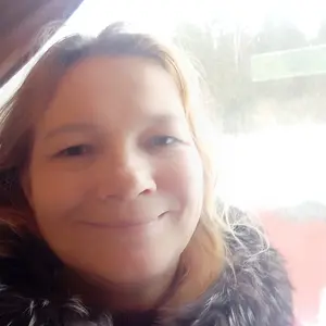 Лана из Ярославля, мне 49, познакомлюсь для общения