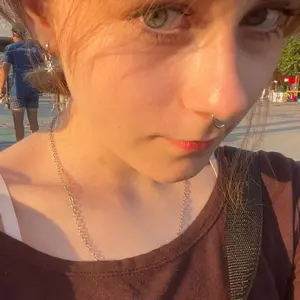 Я Элайна, 22, из Калининграда, ищу знакомство для совместных путешествий