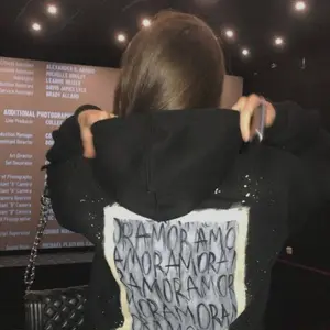 Я Алина, 20, ищу девушку для bdsm из Магнитогорска