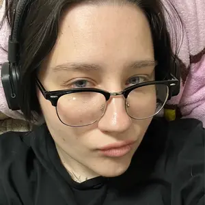 Я Александра, 25, знакомлюсь для без обязательств в Иркутске