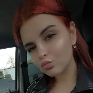 Я Liza, 19, из Мелитополя, ищу знакомство для приятного времяпровождения