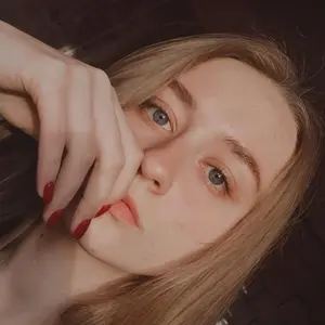 Даша из Гродно, ищу на сайте виртуальный секс