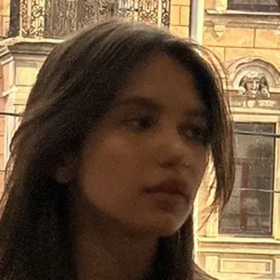 Я Алиса, 18, из Воронежа, ищу знакомство для секса на одну ночь