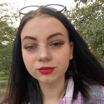 Я Вета, 18, из Ростова-на-Дону, ищу знакомство для виртуального секса