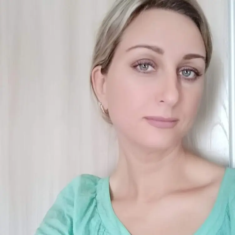 Я Алена, 44, из Томска, ищу знакомство для совместных путешествий